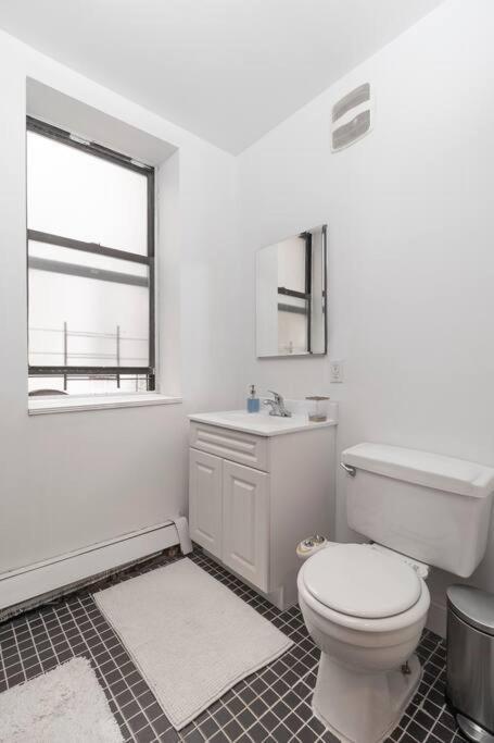 2Bed Bliss By Central Park North Nueva York Exterior foto